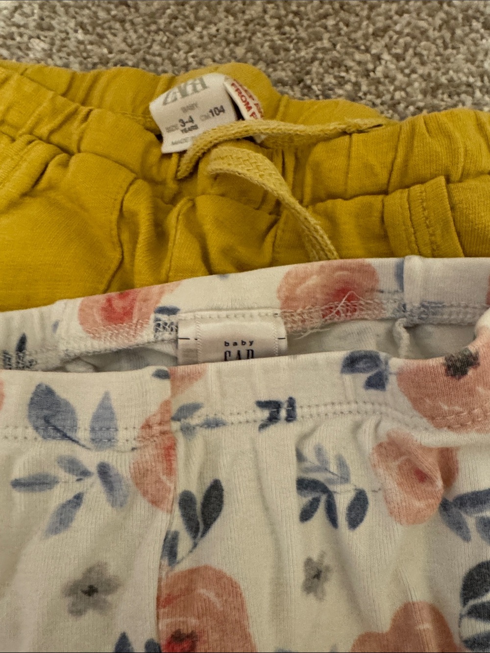 Pants bundle - Picture 5 of 7